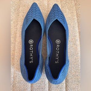 EUC Rothy’s Lapis Python Points Size 7.5